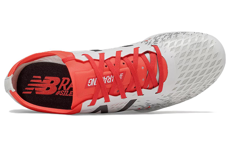 Lookbook New Balance MD800 v5 Spike 低筒 跑步鞋 女款 白黑紅