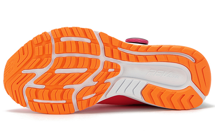 Shop (W) ニューバランス METROPOLITAN ランニング “ローズレッド/ホワイト” WSONIPK