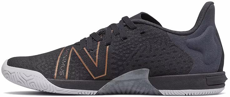 new-balance-minimus-tr-black-outerspace-wmns