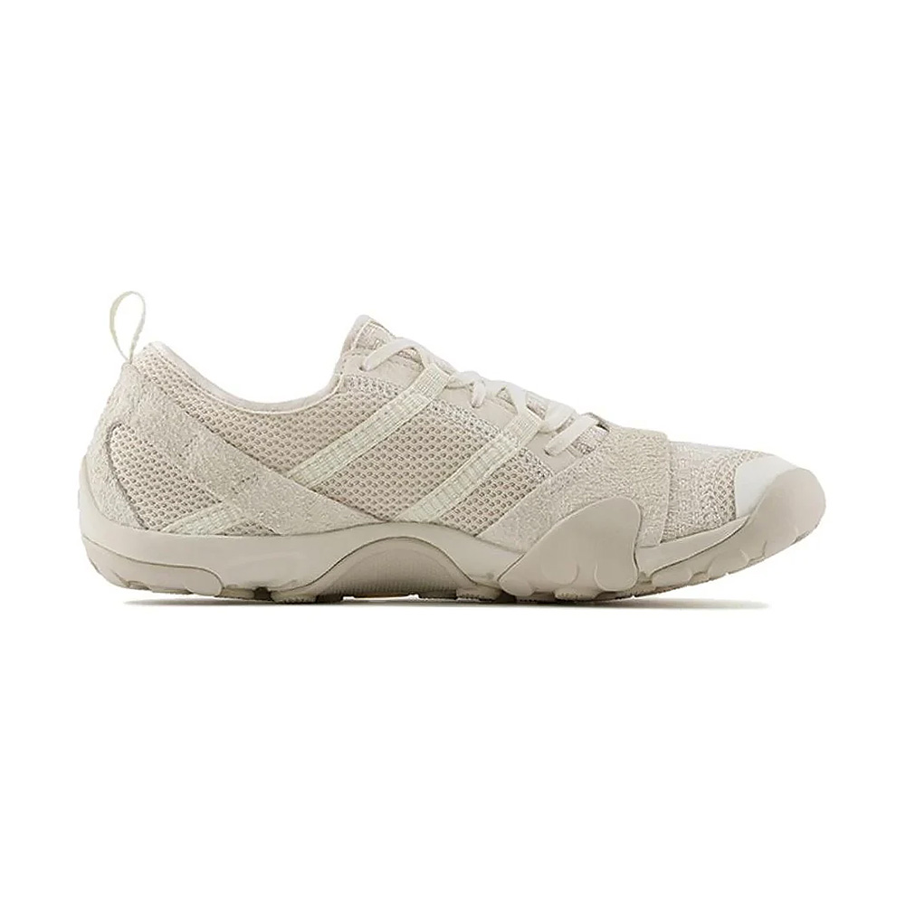 Shop New Balance MT10O Minimus 越野跑鞋 橘色. MT10OAA