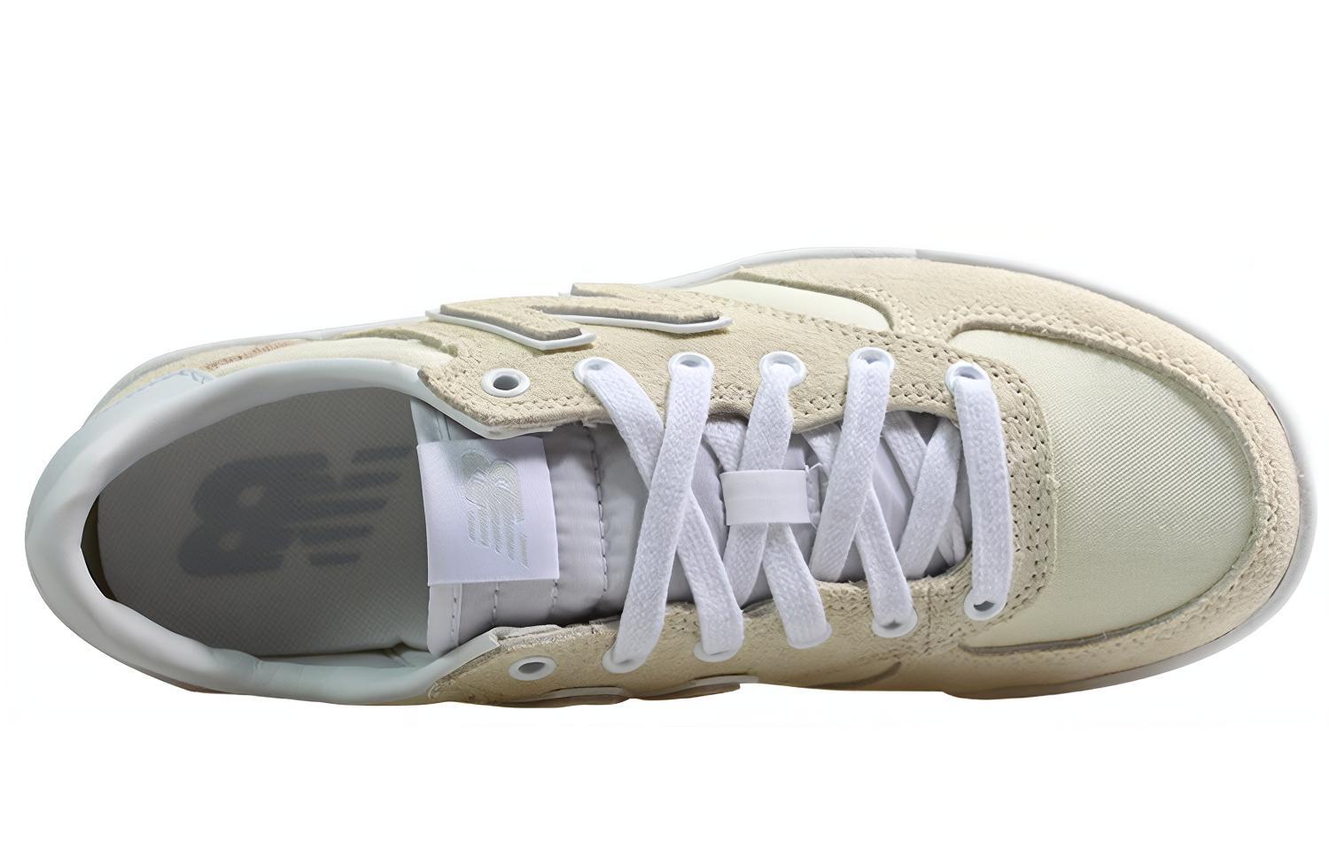 Lookbook (W) Sepatu Skate New Balance NB 300 'Creamy' WRT300HB