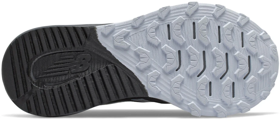 New Balance Nitrelv4 黑灰 女款 Shop New Balance Nitrelv4 黑灰 女款