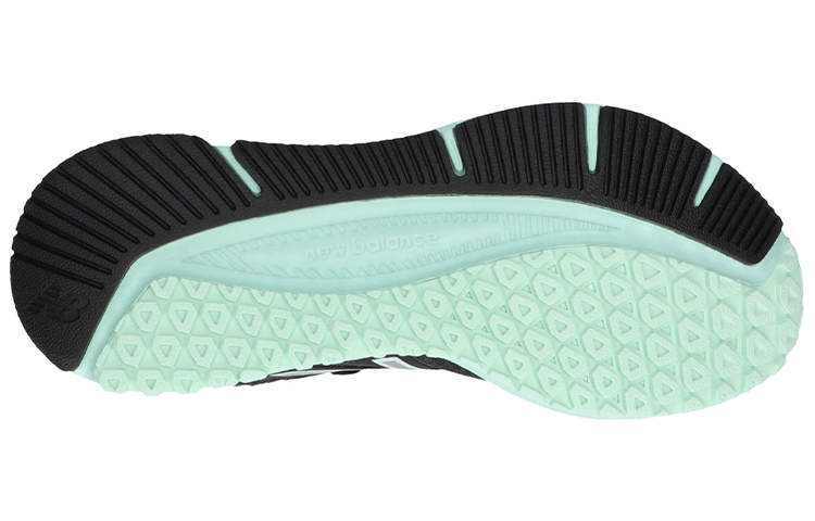 Shop New Balance NB Flash v5 輕便透氣 低筒 跑步鞋 女款 黑綠