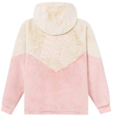 (W) New Balance 粉色拼接Logo透氣休閒針織外套 6DC43142-PK Lookbook (W) New Balance 粉色拼接Logo透氣休閒針織外套 6DC43142-PK