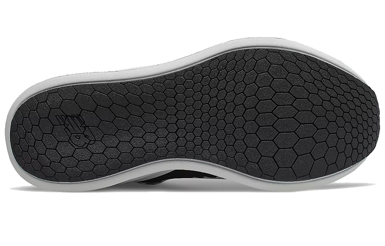 Shop New Balance Powher Run 黑白 女款