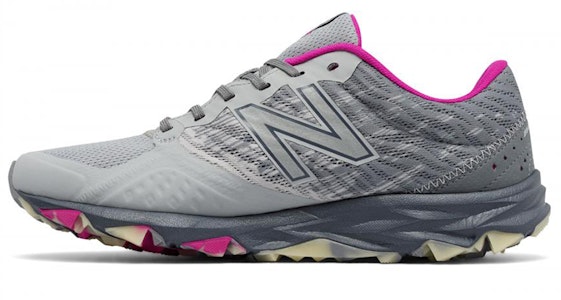 New Balance 反光 690 v2 舒適透氣運動跑步鞋 女款 灰粉拼色 Buy New Balance 反光 690 v2 舒適透氣運動跑步鞋 女款 灰粉拼色