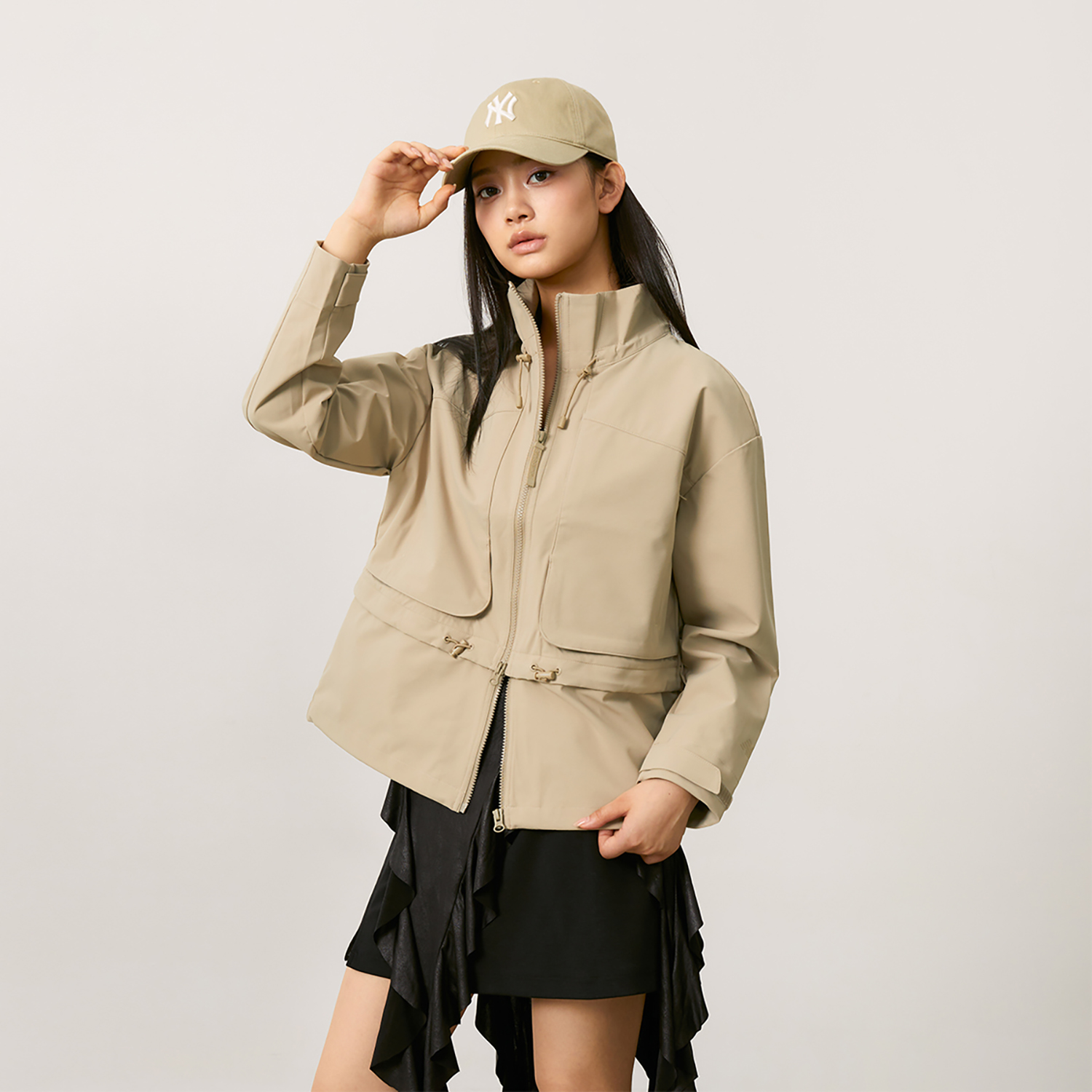 Purchase (W) New Balance 復古多功能外套可拆腰帶 - 深卡其 NAE35112-DB