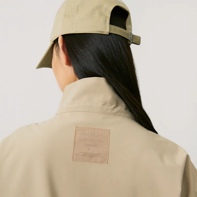 (W) New Balance 復古多功能外套可拆腰帶 - 深卡其 NAE35112-DB 2