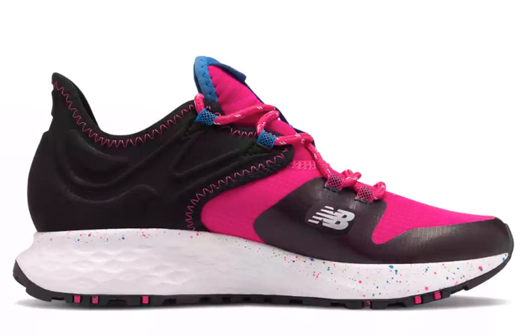 Order (W) New Balance Roav Trail /Rose ''Noir'' WTROVSC1