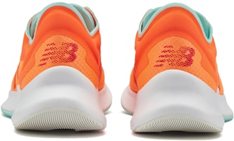 New Balance NB Pesu 耐磨防滑減震 低幫 跑步鞋 女款 亮橘色 Shop New Balance NB Pesu 耐磨防滑減震 低幫 跑步鞋 女款 亮橘色