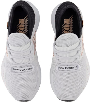 (W) ニューバランス ランニングシューズ 白黒 (Nyū Baransu Ranningushūzu Shirokuro) WROAVWS1 Shop (W) ニューバランス ランニングシューズ 白黒 (Nyū Baransu Ranningushūzu Shirokuro) WROAVWS1