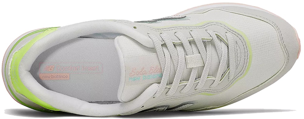 (W) New Balance Sola Sleek 'Bleached Lime Glow' Hijau Neon Muda WLSLAUS1 Lookbook (W) New Balance Sola Sleek 'Bleached Lime Glow' Hijau Neon Muda WLSLAUS1