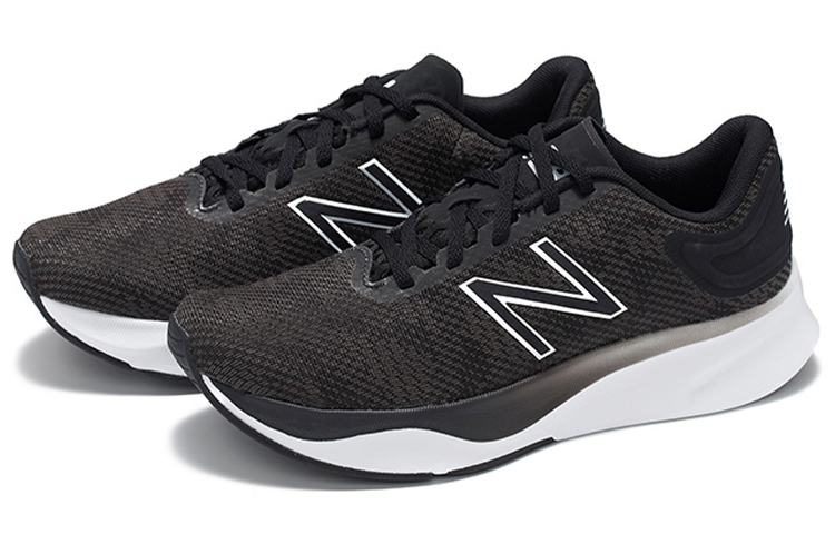 Lookbook (W) New Balance STRN Serie Zwart/Grijs WSTRNLK1