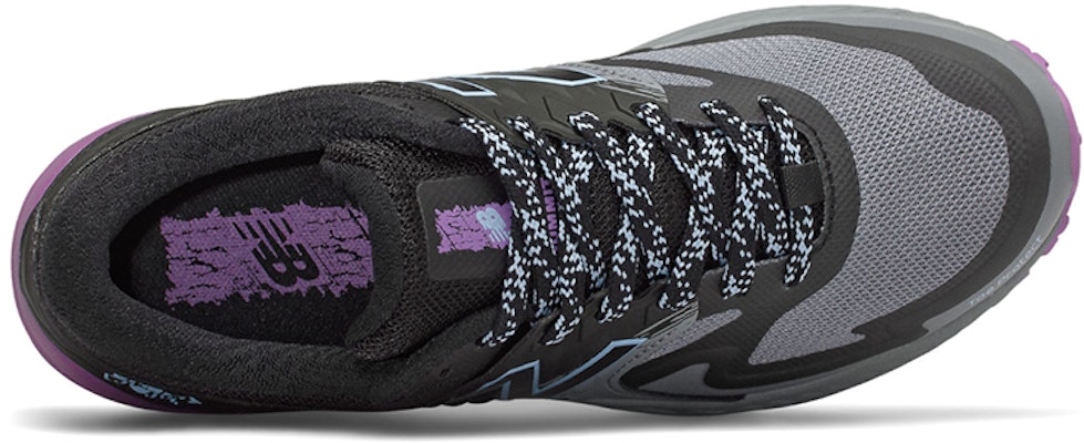 (W) ニューバランス サミットKOM ワイド 黒/紫 WTSKOMSE Lookbook (W) ニューバランス サミットKOM ワイド 黒/紫 WTSKOMSE