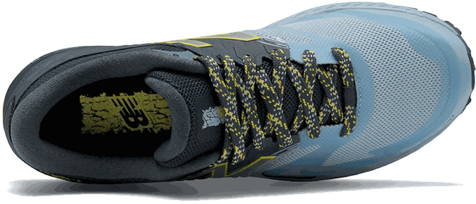 (W) New Balance Summit Q.O.M. 'Hitam Biru Kuning' WTSKOMLB Lookbook (W) New Balance Summit Q.O.M. 'Hitam Biru Kuning' WTSKOMLB