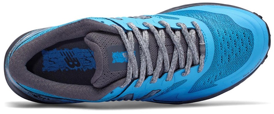 (W) New Balance Summit Q.O.M. Trail Warna Hitam Abu-Abu Biru WTSKOMBW Lookbook (W) New Balance Summit Q.O.M. Trail Warna Hitam Abu-Abu Biru WTSKOMBW