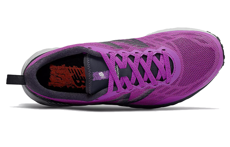 Lookbook New Balance 山頂未知 紫色 女款