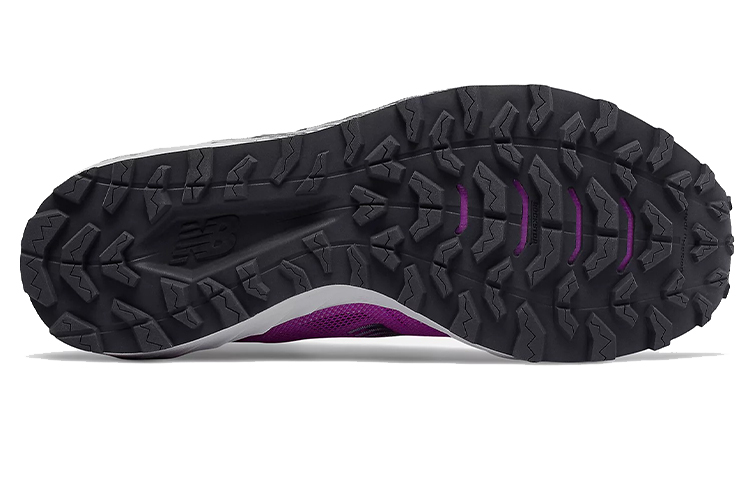 Shop New Balance 山頂未知 紫色 女款