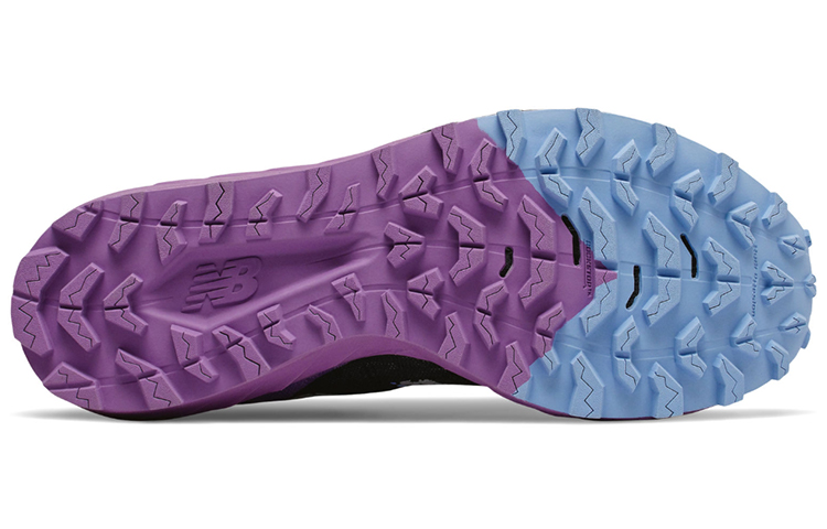 Shop New Balance Summit Unknown 黑紫色 女款