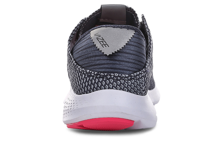 Shop New Balance Vazee Coast系列 v2 減震防滑低幫跑步鞋 女款 深灰色
