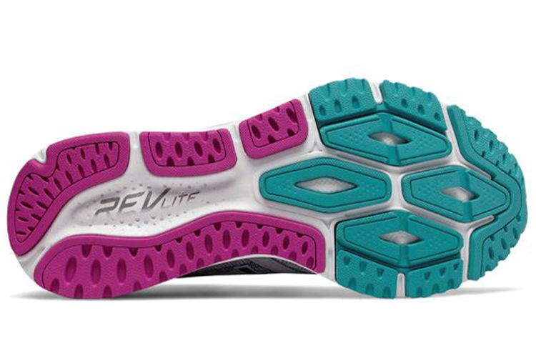 Shop New Balance Vazee Pace v2 灰 女款