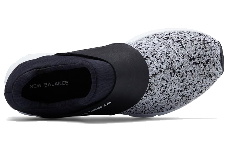 Lookbook (W) New Balance Vazee Rush 'Hitam Abu Putih' WLRUSHIA