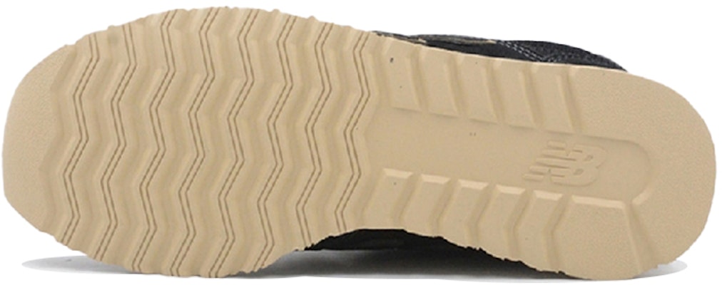 (W) New Balance W-LIFESTYLE 'Hitam Emas' WL520MR Purchase (W) New Balance W-LIFESTYLE 'Hitam Emas' WL520MR