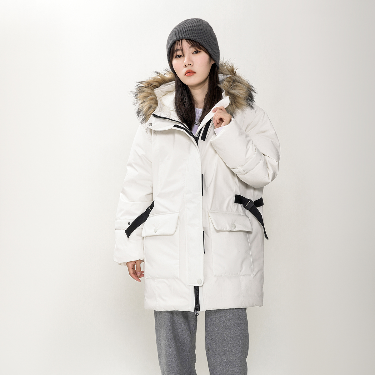 Purchase (W) Chaqueta blanca de invierno New Balance con capucha y cuello de piel. AWJ14352-NMC