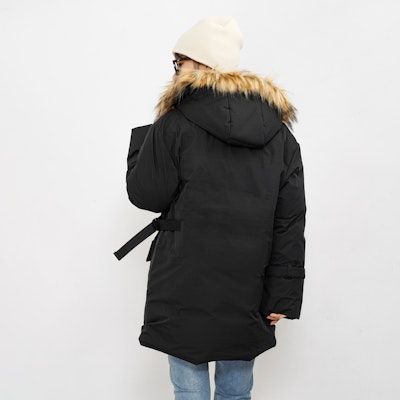 (W) New Balance Jaket Musim Sejuk Hitam dengan Hood Bulu Hangat. AWJ14352-BK Details for (W) New Balance Jaket Musim Sejuk Hitam dengan Hood Bulu Hangat. AWJ14352-BK