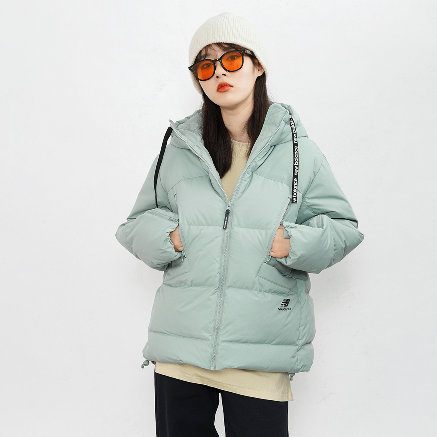 (Women) New Balance Winter Down Jacket Solid Color Drawstring Hoodie Green. AWJ14361-NTD 圖 6