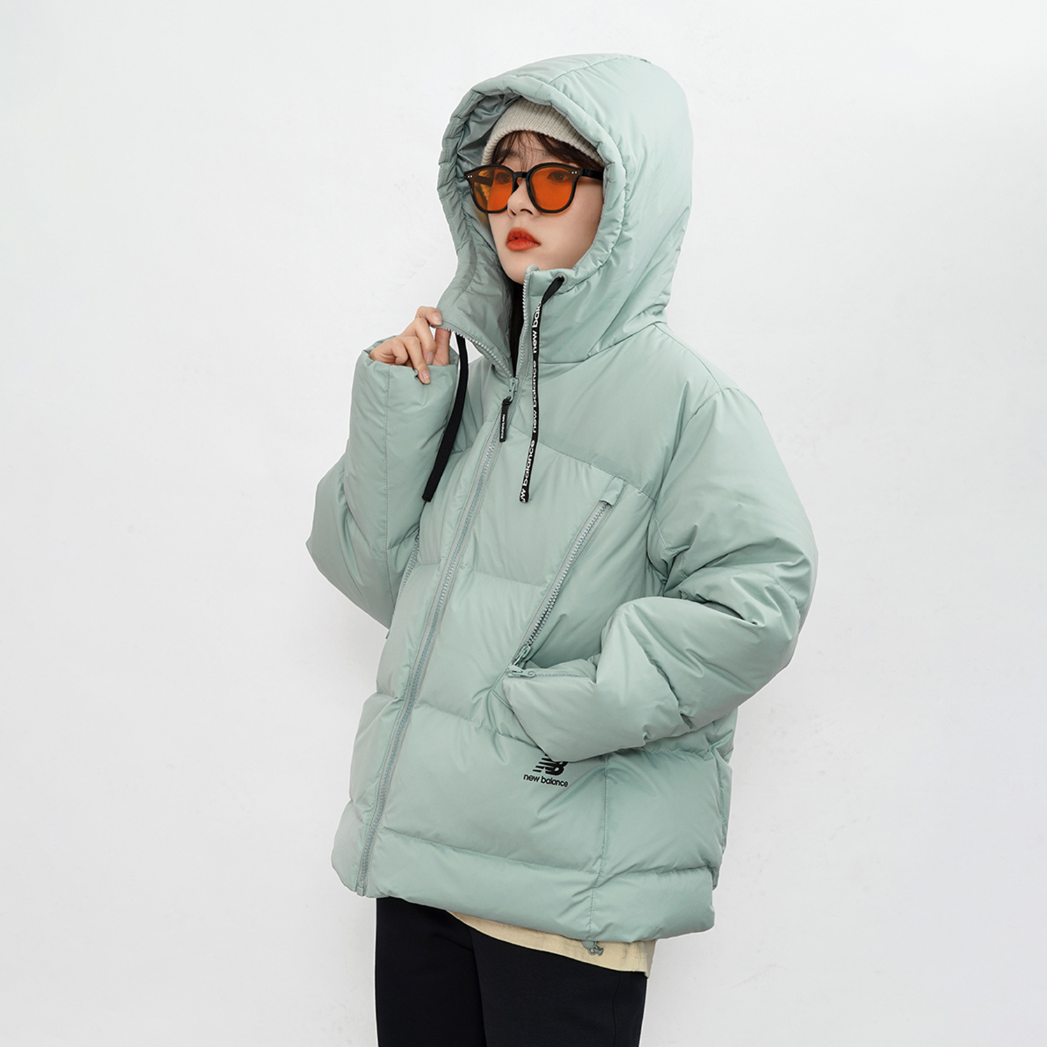 (Women) New Balance Winter Down Jacket Solid Color Drawstring Hoodie Green. AWJ14361-NTD 圖 7