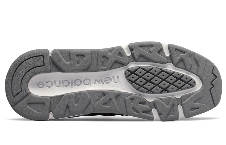 Shop New Balance X-90 低幫運動休閒鞋 女款 灰色