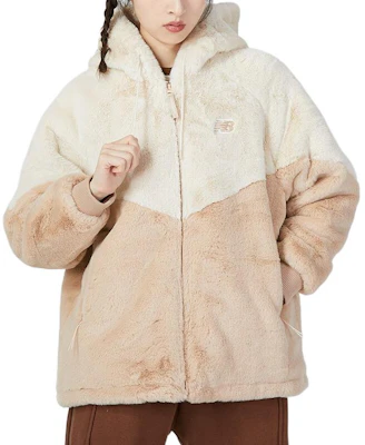 (W) New Balance Jaket Rajut Ringan Warna Kuning Colorblock Logo 6DC43142-LBE Lookbook (W) New Balance Jaket Rajut Ringan Warna Kuning Colorblock Logo 6DC43142-LBE