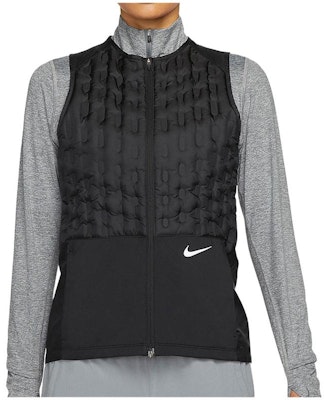 (W) Nike Rompi Hitam dengan Bordir Logo Kontras. DD6064-010 Shop (W) Nike Rompi Hitam dengan Bordir Logo Kontras. DD6064-010