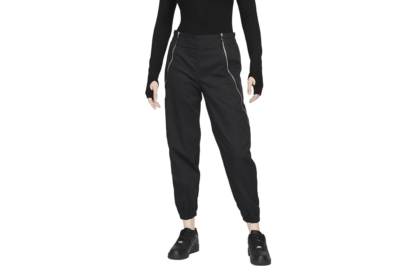 (Women) Nike  Black Woven Lightweight Full-Zip Track Pants. DV7452-010