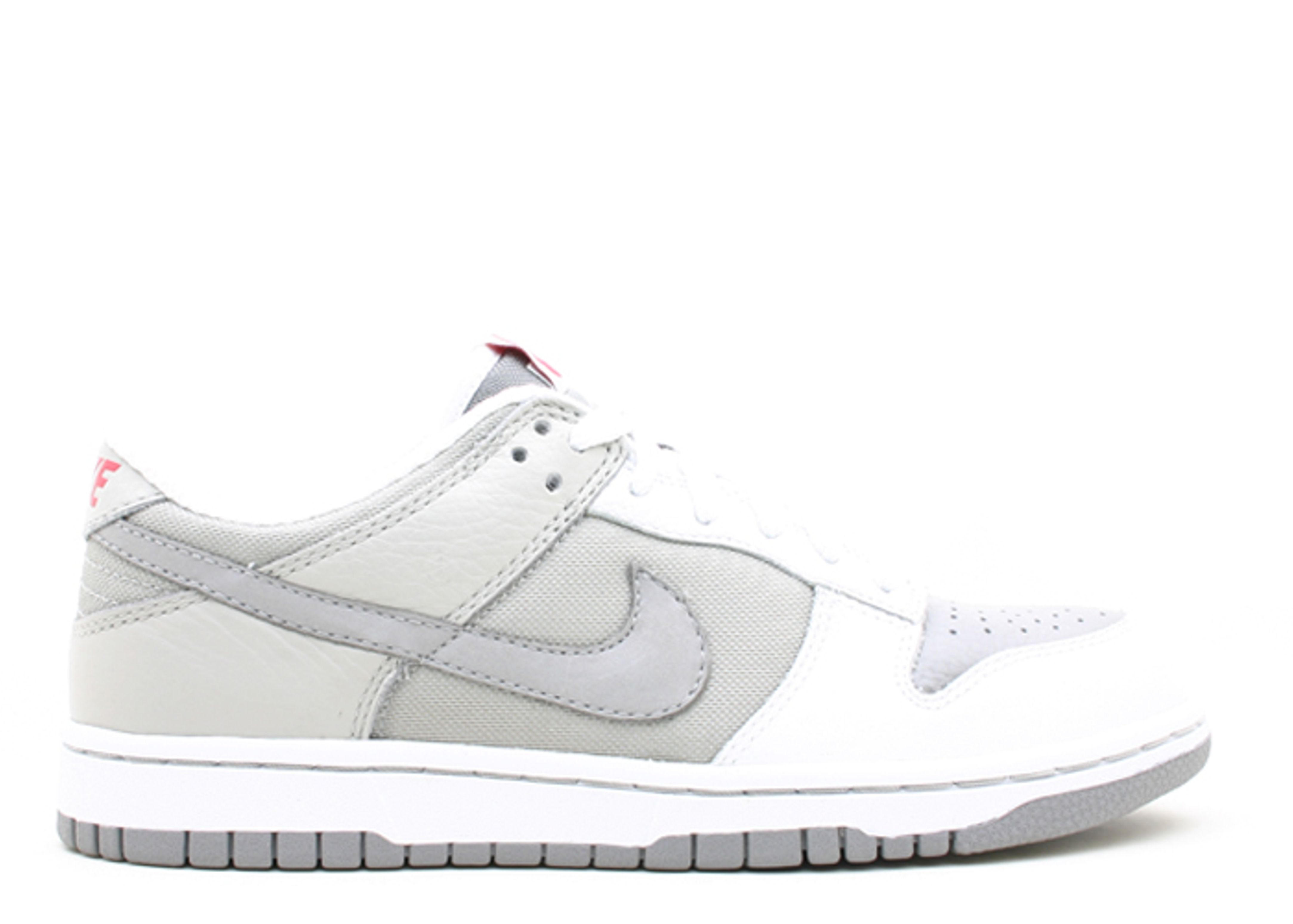 Buy (W) Nike Dunk Low 308608-002