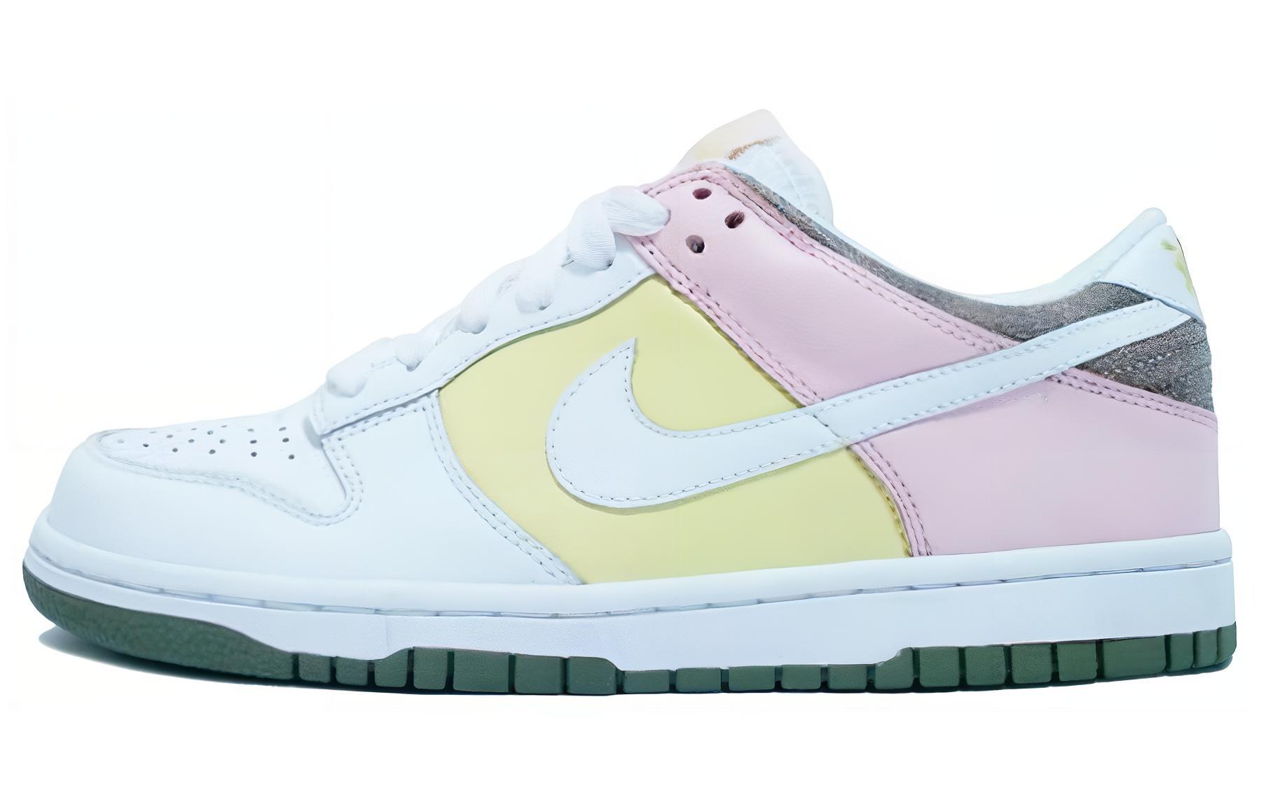 Buy (W) 耐克 Dunk Low 低帮篮球鞋 317813-112