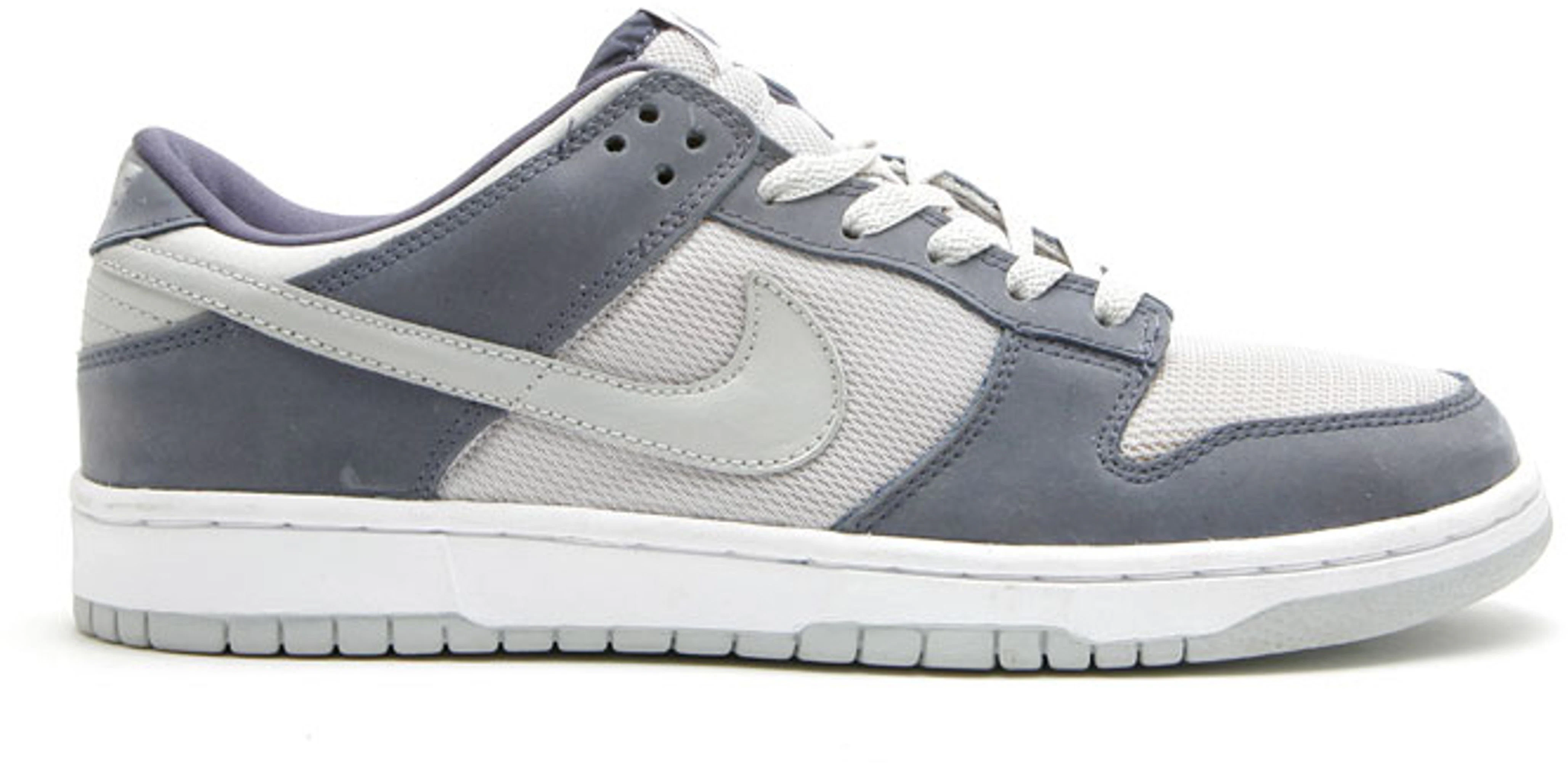 nike-s-dunk-low-pro-wmns-302517-401