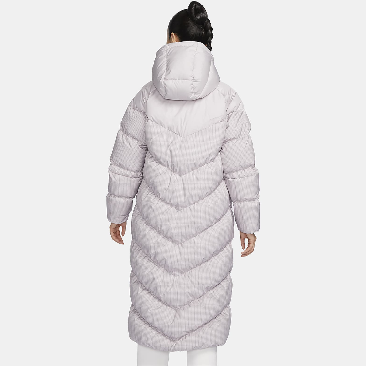 Lookbook (W) Nike 防水連帽長版羽絨外套 灰紫色款式. FD8213-019