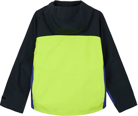 (W) Nike ACG Gore-Tex "Misery Ridge" Jaket Bertudung Hijau. CV0612-015 Lookbook (W) Nike ACG Gore-Tex "Misery Ridge" Jaket Bertudung Hijau. CV0612-015