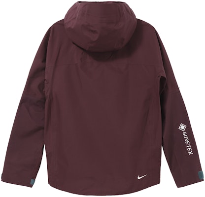 (W) 나이키 ACG STORM-FIT ADV 고어텍스 여성 방수 자켓 다크 레드 브라운 DQ6886-681 Lookbook (W) 나이키 ACG STORM-FIT ADV 고어텍스 여성 방수 자켓 다크 레드 브라운 DQ6886-681