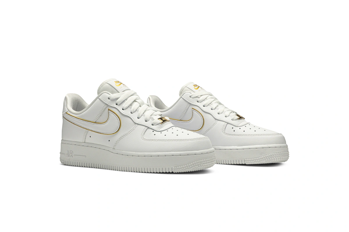 (Women) Nike Air Force 1 07 ESS 'Metallic Gold' AO2132-102