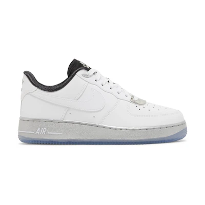 (W) Nike Air Force 1 07 SE 'Chrome Pack - White'