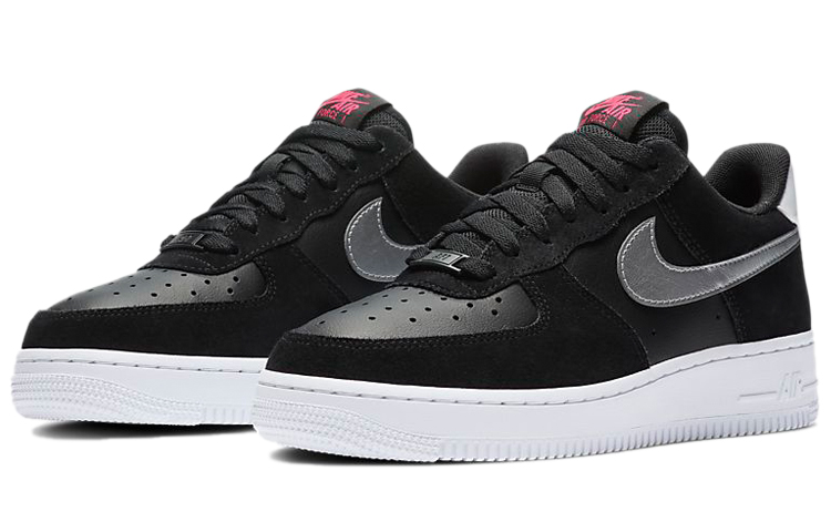 Lookbook (W) ナイキ エアフォース1 '07 "ブラック/メタリックシルバー" DA4282-001