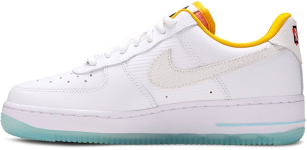 (W) エアフォース1 '07 "街角の店" (Eā Fōsu Wan '07 "Machikado no Mise") CZ8132-100 Lookbook (W) エアフォース1 '07 "街角の店" (Eā Fōsu Wan '07 "Machikado no Mise") CZ8132-100