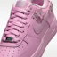 Sizing (W) Nike Air Force 1 ''07「Floret」粉紅泡沫/金屬銀/粉紅色配色 IR8637-600