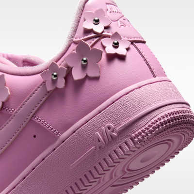 Cheap (W) Nike Air Force 1 ''07「Floret」粉紅泡沫/金屬銀/粉紅色配色 IR8637-600