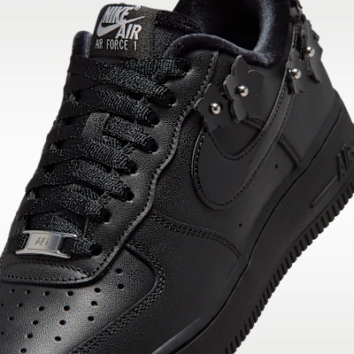 (W) Nike Air Force 1 ''07 "Florette" 黑色/灰黑/金屬銀/黑 IR8637-001 Sizing (W) Nike Air Force 1 ''07 "Florette" 黑色/灰黑/金屬銀/黑 IR8637-001