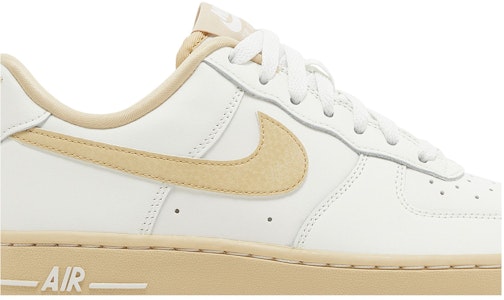 耐吉空军一号低帮 ’07 百搭舒适减震耐磨板鞋 女款 白褐色 Order 耐吉空军一号低帮 ’07 百搭舒适减震耐磨板鞋 女款 白褐色