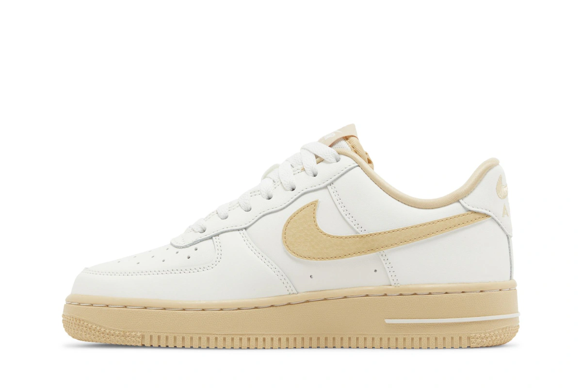 (Women) Nike Air Force 1 '07 'Sail Sesame'